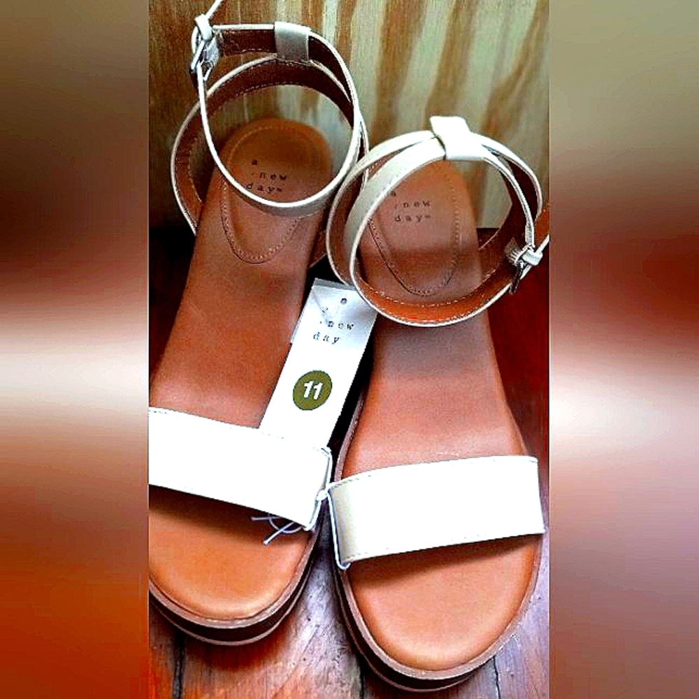 NWT white sandal never worn. Bundle for more savings.